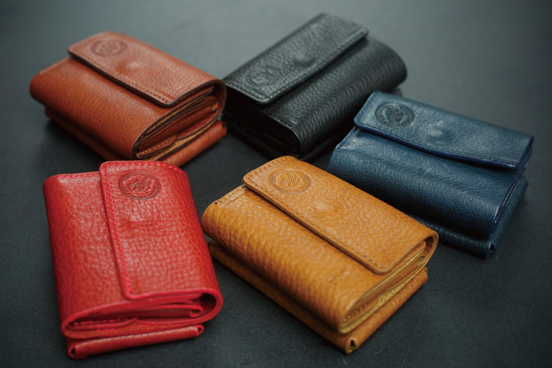 キャッシュレス時代に寄り添う本革財布『Kumi wallet』