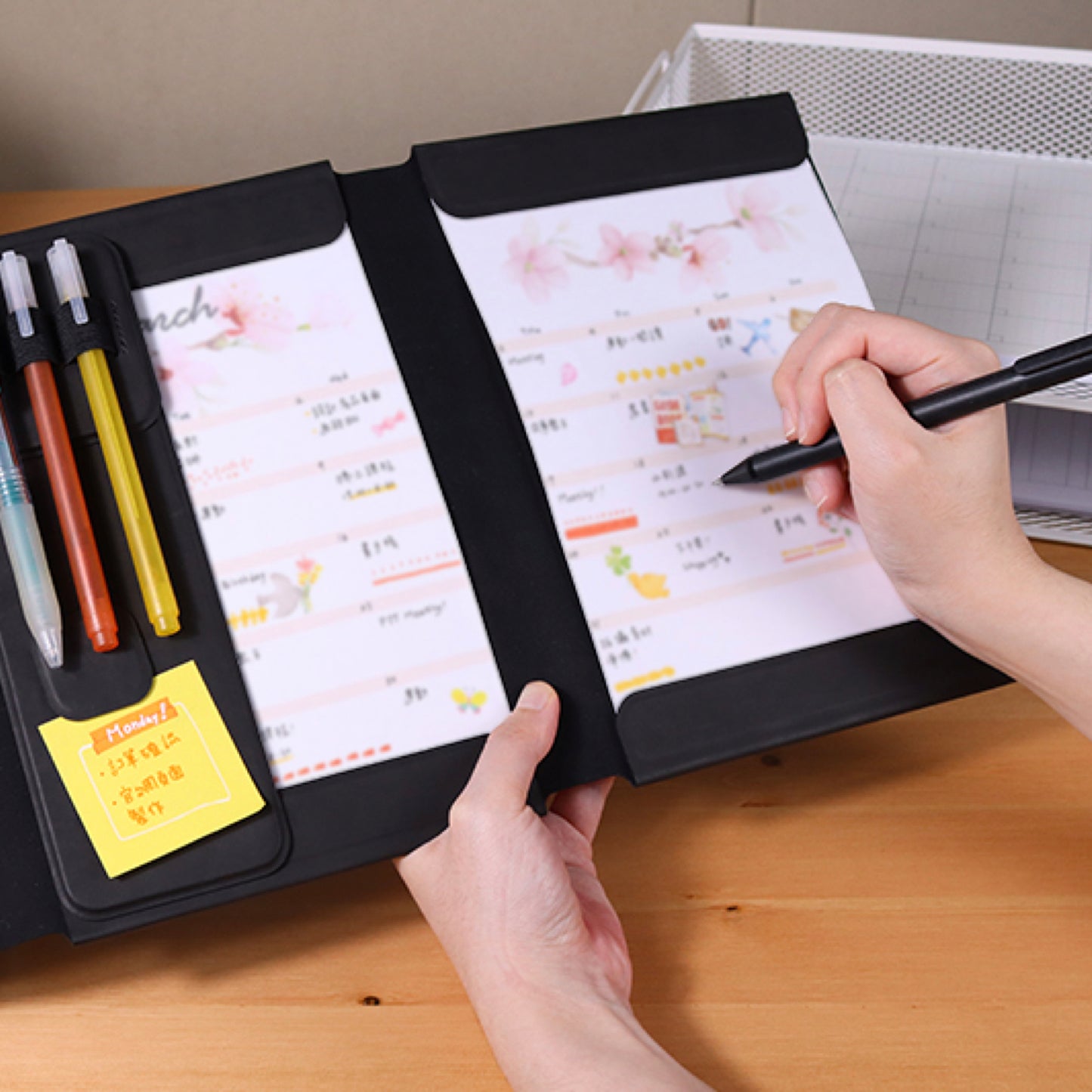 磁力で組み合わせるノートフォルダ「A5 office folder」