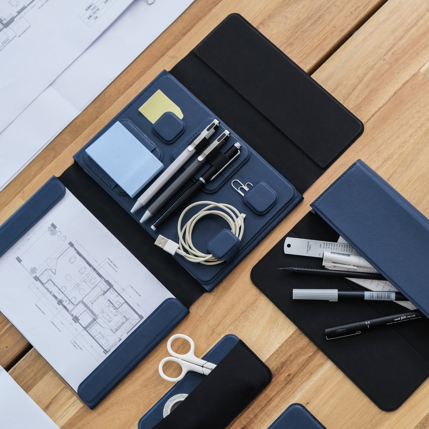 磁力で組み合わせるノートフォルダ「A5 office folder」