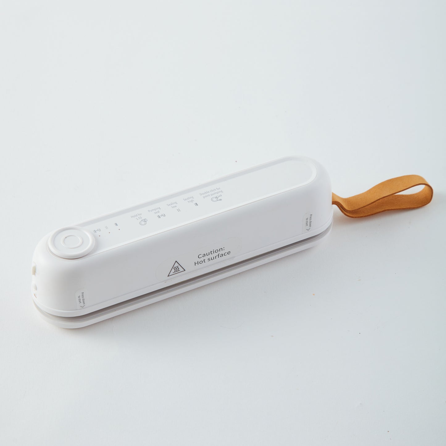 磁力でピタッ!手のひらサイズの充電式コードレス真空パック機「Suseal」