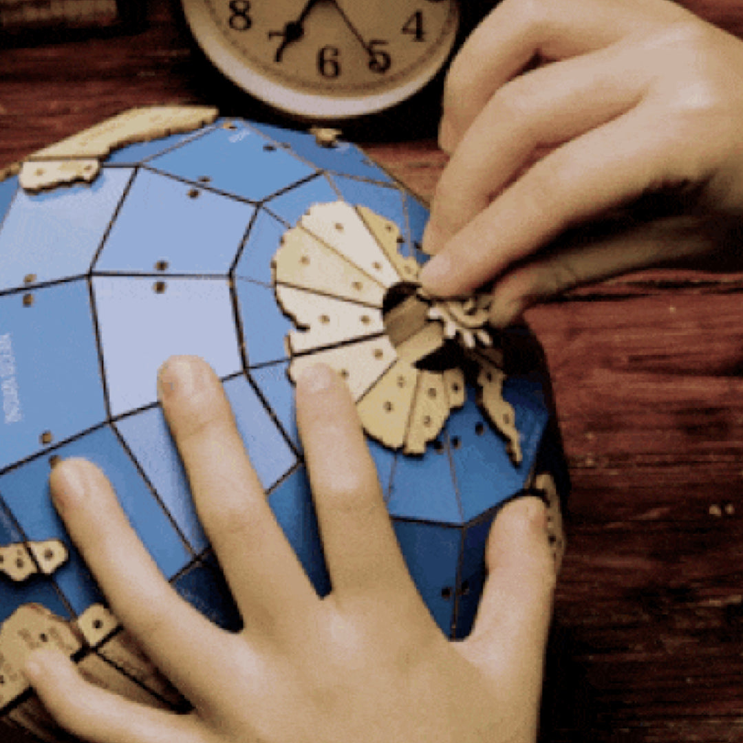 大人が本気になる!動くパズル地球儀「THE MARGLOBE」