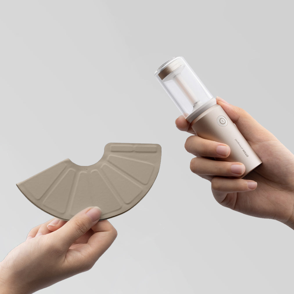 3つの光源搭載小型キャンプライト「HOTO CAMPLIGHT」