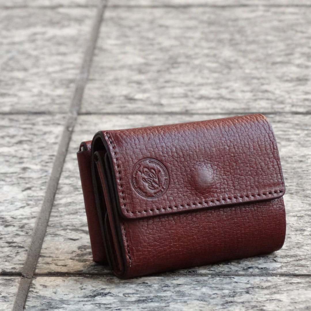 自由に組み替えるミニマム財布「Kumi Wallet」