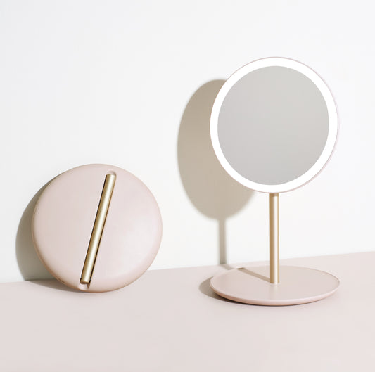 旅行用女優ミラー「TRAVEL MAKEUP MIRROR」