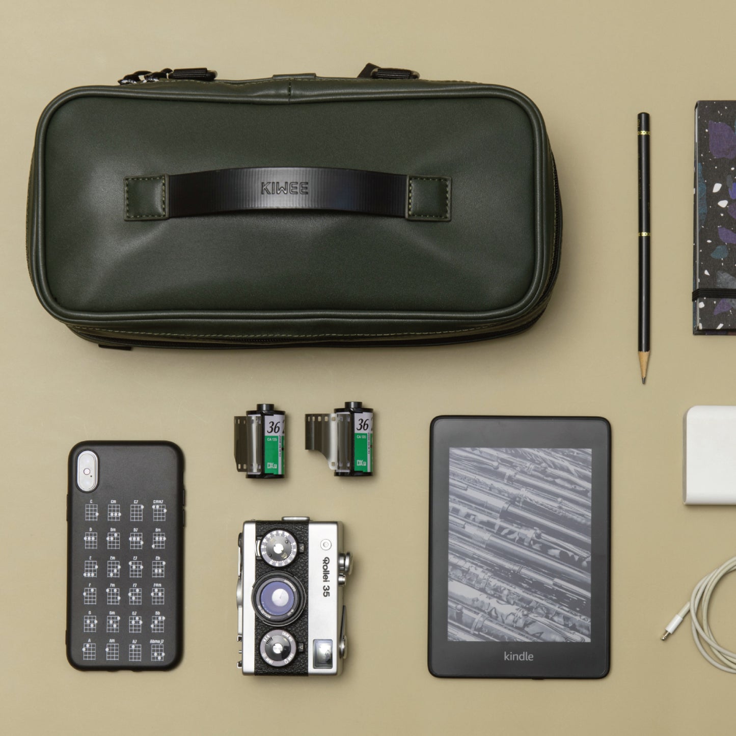 荷物が増えても大丈夫!容量が16倍になるバッグ「Sandwich Backpack」