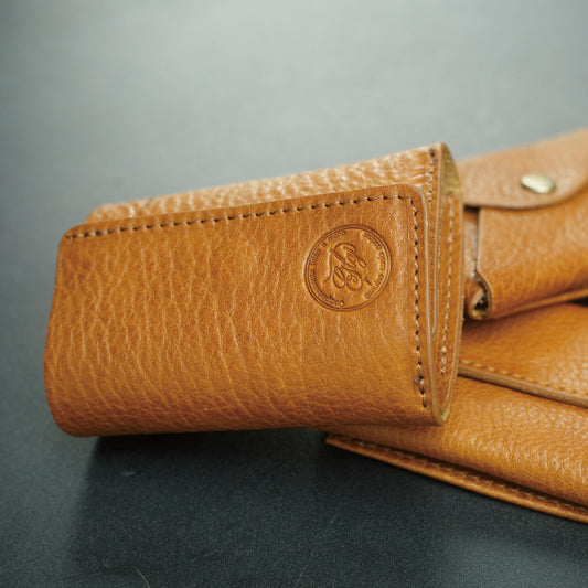 自由に組み替えるミニマム財布「Kumi Wallet」