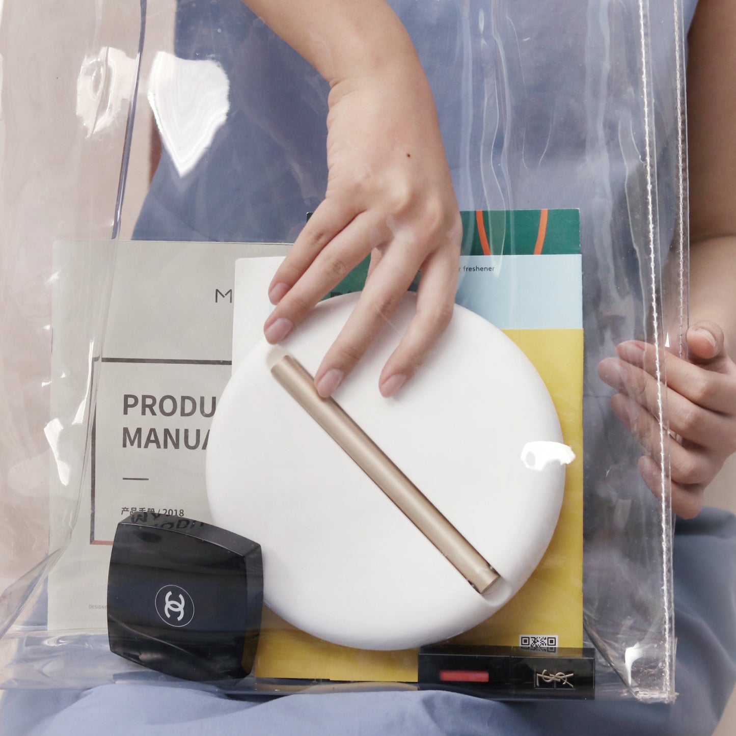 旅行用女優ミラー「TRAVEL MAKEUP MIRROR」