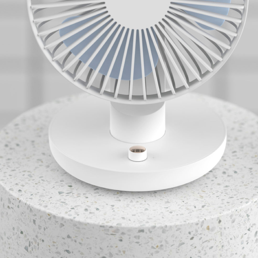 首振り機能つき！充電式卓上ファン「Ballet Rotating Desktop Fan」