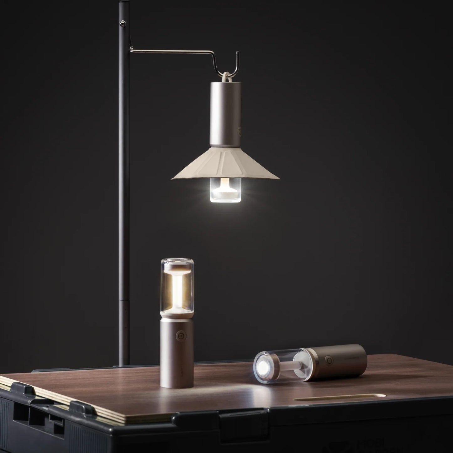 3つの光源搭載小型キャンプライト「HOTO CAMPLIGHT」